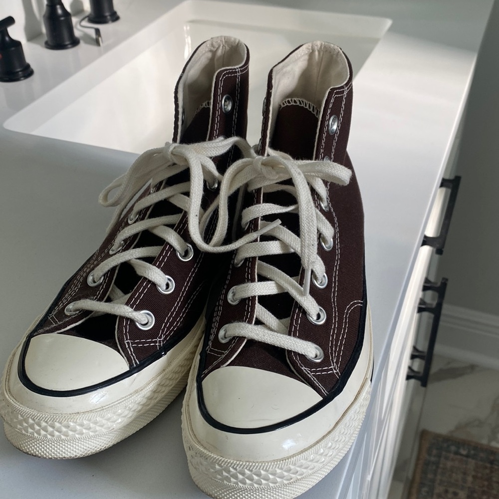 New chocolate brown and cream bottom chuck Taylor high top converse.